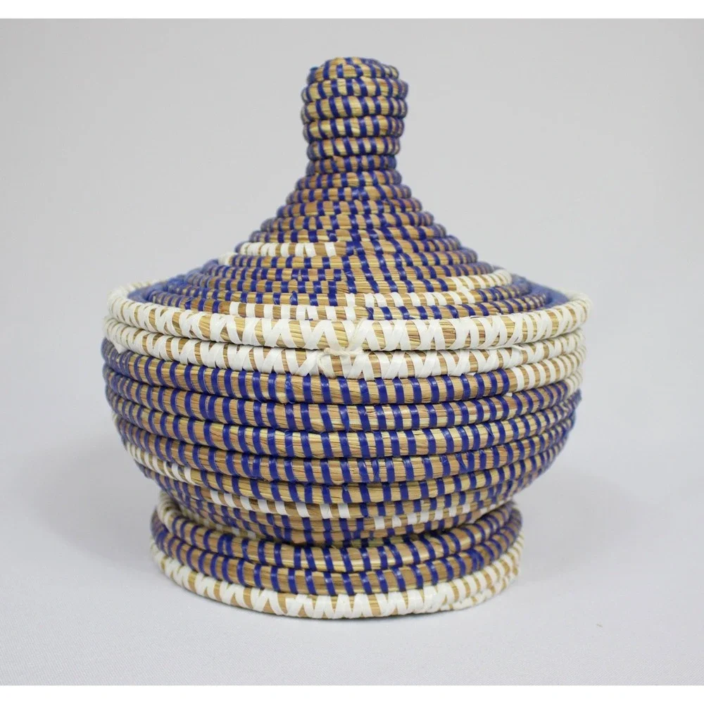 African‎ Hand Woven Seagrass Lidded Basket Blue & White 8